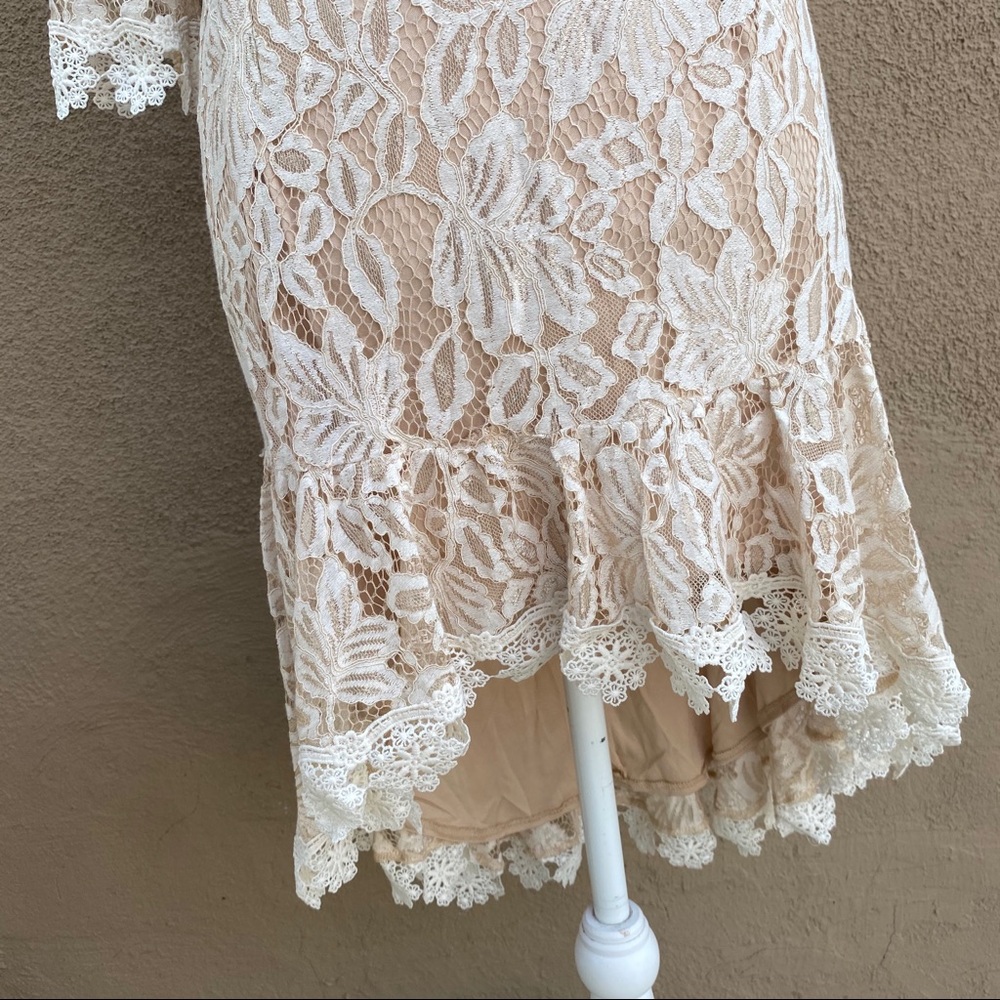 Selfie Aurora Lace High-Low Hem Dress Nude L - Picture 5 of 9